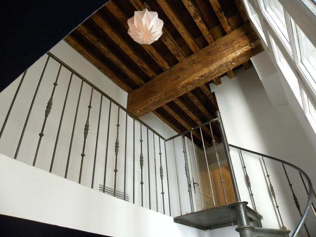 Apartamento La Terrasse du Marché aux Fleurs Montpellier Exterior foto